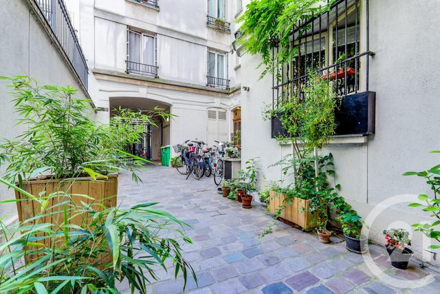 Appartement F3 à vendre - 3 pièces - 79.68 m2 - PARIS - 75009 - ILE-DE-FRANCE - Century 21 Patrimoine 17 Appartement F3 à vendre - 3 pièces - 79.68 m2 - PARIS - 75009 - ILE-DE-FRANCE - Century 21 Patrimoine 17