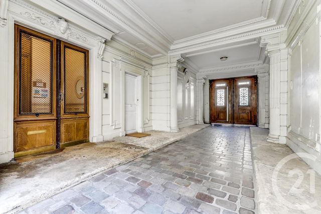 Appartement F3 à vendre - 3 pièces - 79.68 m2 - PARIS - 75009 - ILE-DE-FRANCE - Century 21 Patrimoine 17 Appartement F3 à vendre - 3 pièces - 79.68 m2 - PARIS - 75009 - ILE-DE-FRANCE - Century 21 Patrimoine 17