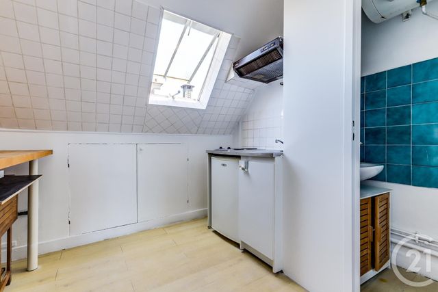Afficher la photo en grand Appartement F1 à vendre - 1 pièce - 25.17 m2 - PARIS - 75008 - ILE-DE-FRANCE - Century 21 Patrimoine 17