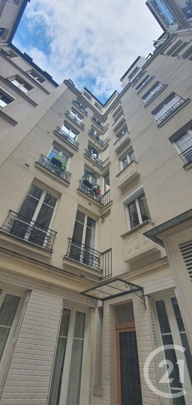 Appartement F2 à vendre - 2 pièces - 40.0 m2 - PARIS - 75017 - ILE-DE-FRANCE - Century 21 Patrimoine 17 Appartement F2 à vendre - 2 pièces - 40.0 m2 - PARIS - 75017 - ILE-DE-FRANCE - Century 21 Patrimoine 17