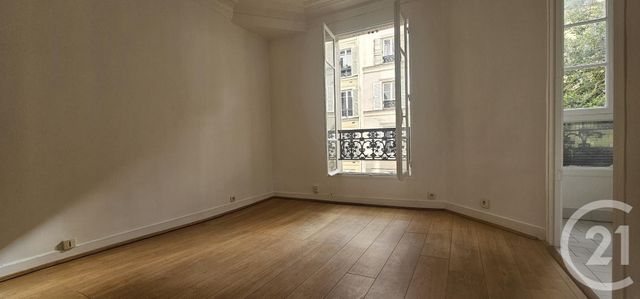 Appartement F1 à vendre - 1 pièce - 17.78 m2 - PARIS - 75017 - ILE-DE-FRANCE - Century 21 Patrimoine 17