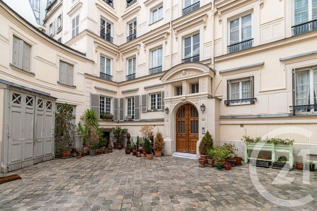 Appartement Local à vendre - 2 pièces - 56.36 m2 - PARIS - 75017 - ILE-DE-FRANCE - Century 21 Patrimoine 17