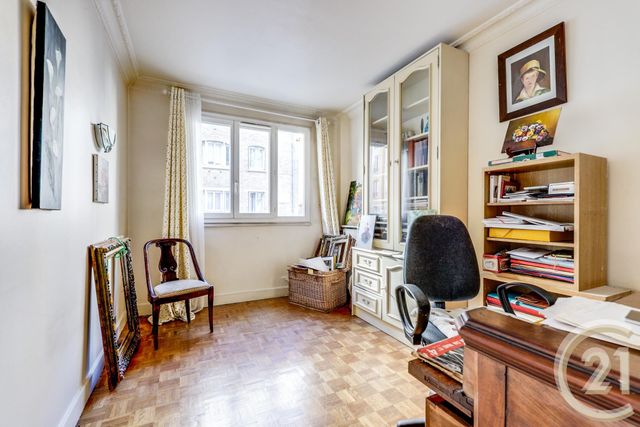 Appartement à vendre - 3 pièces - 86.0 m2 - PARIS - 75018 - ILE-DE-FRANCE - Century 21 Patrimoine 17