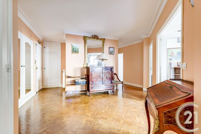 Appartement à vendre - 3 pièces - 86.0 m2 - PARIS - 75018 - ILE-DE-FRANCE - Century 21 Patrimoine 17