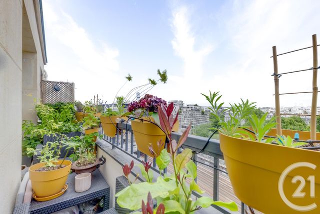 Afficher la photo en grand Appartement F3 à vendre - 3 pièces - 71.0 m2 - PARIS - 75017 - ILE-DE-FRANCE - Century 21 Patrimoine 17