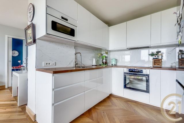 Afficher la photo en grand Appartement F3 à vendre - 3 pièces - 71.0 m2 - PARIS - 75017 - ILE-DE-FRANCE - Century 21 Patrimoine 17