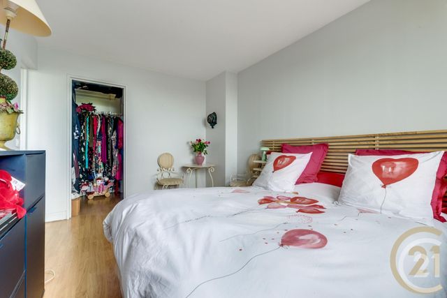 Afficher la photo en grand Appartement F3 à vendre - 3 pièces - 71.0 m2 - PARIS - 75017 - ILE-DE-FRANCE - Century 21 Patrimoine 17