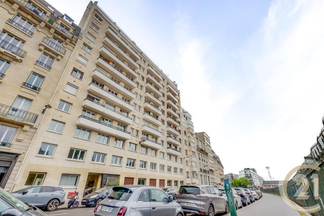 Afficher la photo en grand Appartement F3 à vendre - 3 pièces - 71.0 m2 - PARIS - 75017 - ILE-DE-FRANCE - Century 21 Patrimoine 17