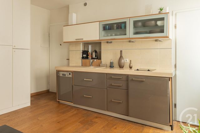 Appartement F2 à vendre - 2 pièces - 31.46 m2 - PARIS - 75008 - ILE-DE-FRANCE - Century 21 Patrimoine 17