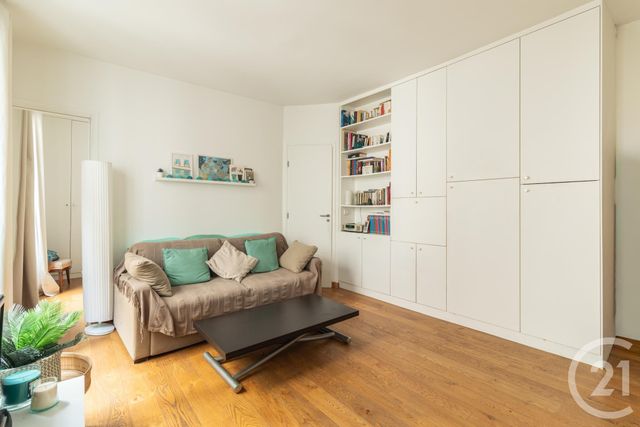 Appartement F2 à vendre - 2 pièces - 31.46 m2 - PARIS - 75008 - ILE-DE-FRANCE - Century 21 Patrimoine 17