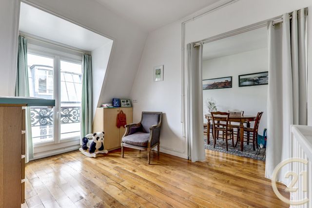 Afficher la photo en grand Appartement F4 à vendre - 4 pièces - 62.78 m2 - PARIS - 75017 - ILE-DE-FRANCE - Century 21 Patrimoine 17