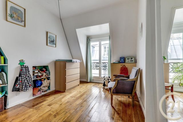 Afficher la photo en grand Appartement F4 à vendre - 4 pièces - 62.78 m2 - PARIS - 75017 - ILE-DE-FRANCE - Century 21 Patrimoine 17