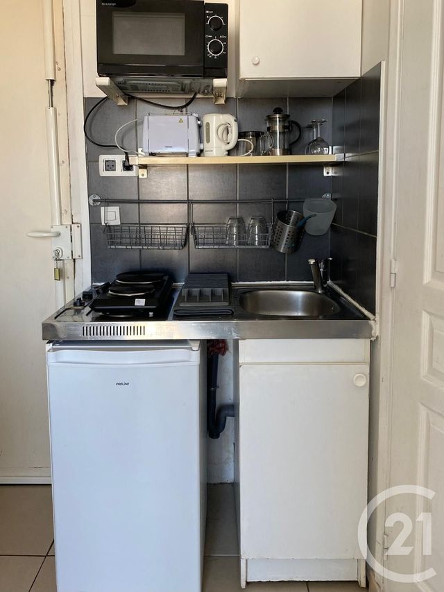 Appartement Studio à vendre - 1 pièce - 11.77 m2 - PARIS - 75018 - ILE-DE-FRANCE - Century 21 Patrimoine 17