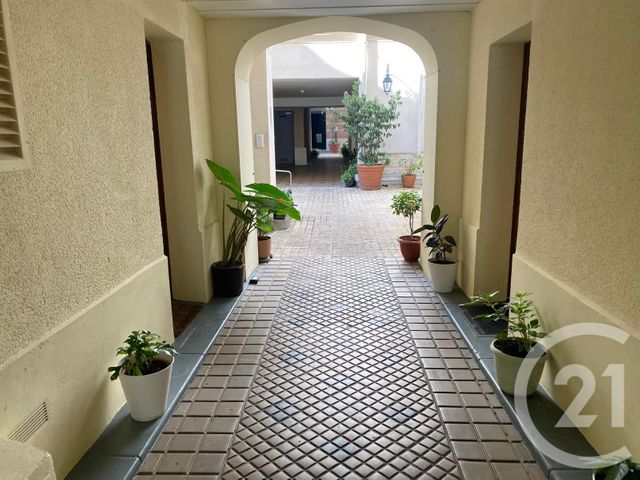 Appartement Studio à vendre - 1 pièce - 11.77 m2 - PARIS - 75018 - ILE-DE-FRANCE - Century 21 Patrimoine 17