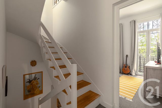 Appartement à vendre - 5 pièces - 84.15 m2 - PARIS - 75017 - ILE-DE-FRANCE - Century 21 Patrimoine 17