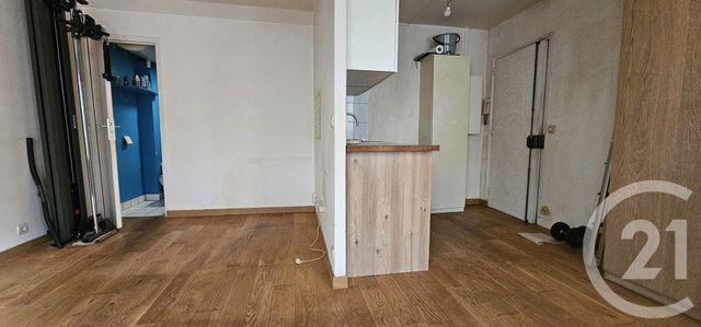 Appartement F1 à vendre - 1 pièce - 23.89 m2 - PARIS - 75017 - ILE-DE-FRANCE - Century 21 Patrimoine 17