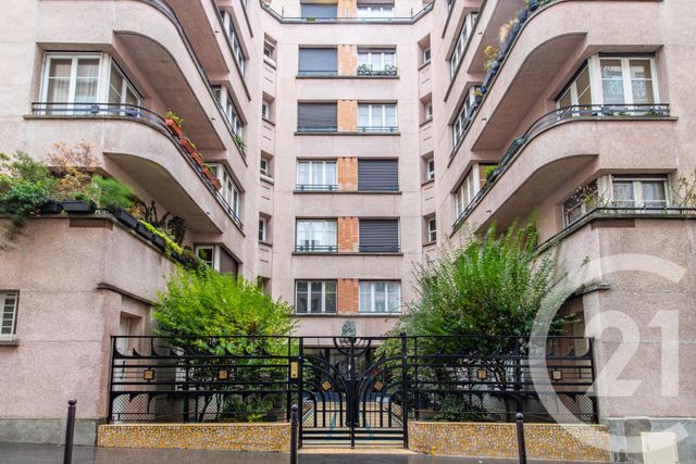 Appartement F3 à vendre - 3 pièces - 55.8 m2 - PARIS - 75017 - ILE-DE-FRANCE - Century 21 Patrimoine 17