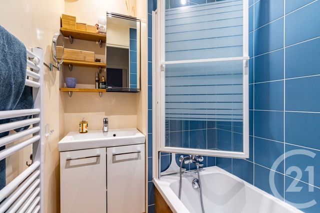 Appartement F3 à vendre - 3 pièces - 55.8 m2 - PARIS - 75017 - ILE-DE-FRANCE - Century 21 Patrimoine 17