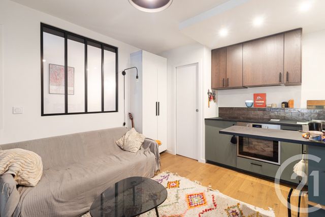 Appartement F2 à vendre - 2 pièces - 23.95 m2 - PARIS - 75018 - ILE-DE-FRANCE - Century 21 Patrimoine 17