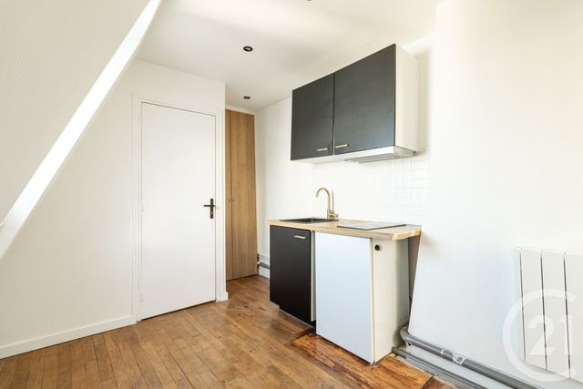 Appartement F1 à vendre - 1 pièce - 12.44 m2 - PARIS - 75010 - ILE-DE-FRANCE - Century 21 Patrimoine 17