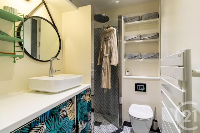Appartement F1 bis à vendre - 2 pièces - 26.81 m2 - PARIS - 75017 - ILE-DE-FRANCE - Century 21 Patrimoine 17