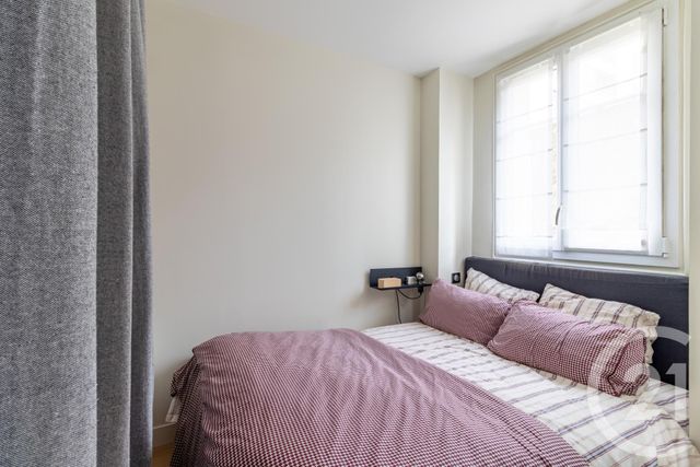 Appartement F1 bis à vendre - 2 pièces - 26.81 m2 - PARIS - 75017 - ILE-DE-FRANCE - Century 21 Patrimoine 17