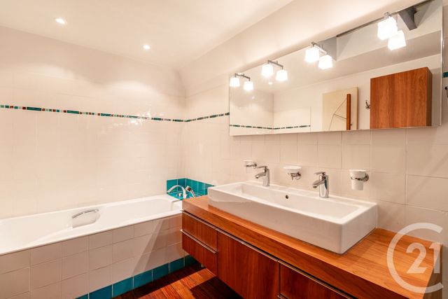 maison à vendre - 6 pièces - 178.49 m2 - PARIS - 75017 - ILE-DE-FRANCE - Century 21 Patrimoine 17