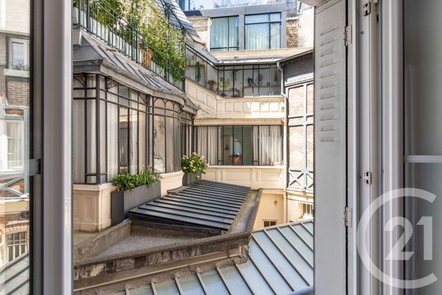 Appartement F2 à vendre - 2 pièces - 54.15 m2 - PARIS - 75008 - ILE-DE-FRANCE - Century 21 Patrimoine 17