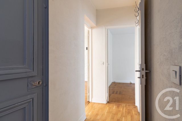 Appartement F2 à vendre - 2 pièces - 54.15 m2 - PARIS - 75008 - ILE-DE-FRANCE - Century 21 Patrimoine 17