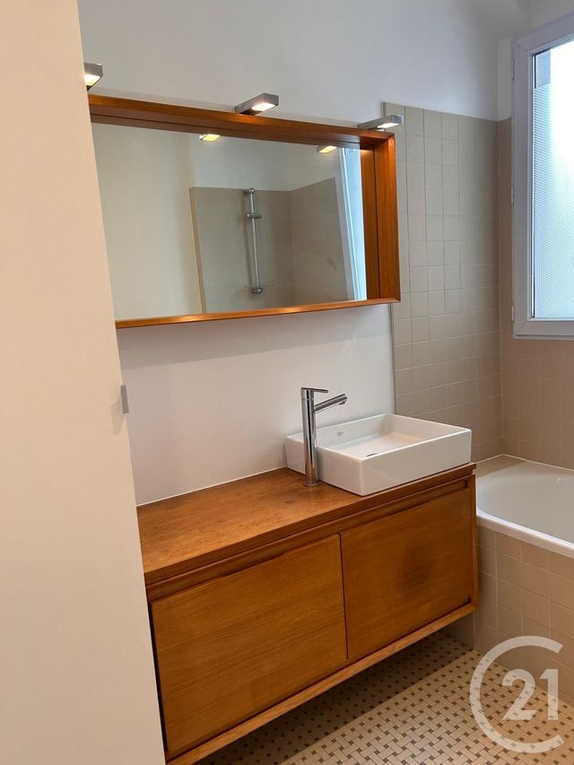 Appartement à vendre - 3 pièces - 62.09 m2 - PARIS - 75017 - ILE-DE-FRANCE - Century 21 Patrimoine 17