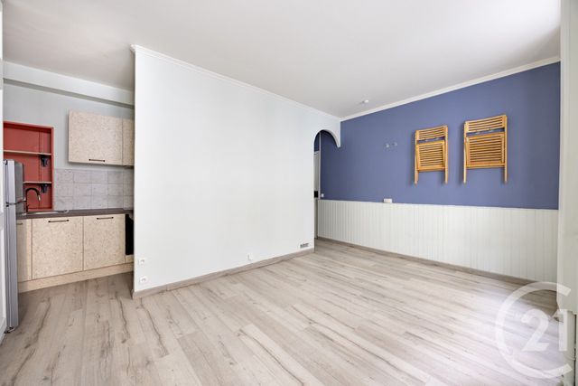 Appartement Studio à vendre - 1 pièce - 25.5 m2 - PARIS - 75017 - ILE-DE-FRANCE - Century 21 Patrimoine 17